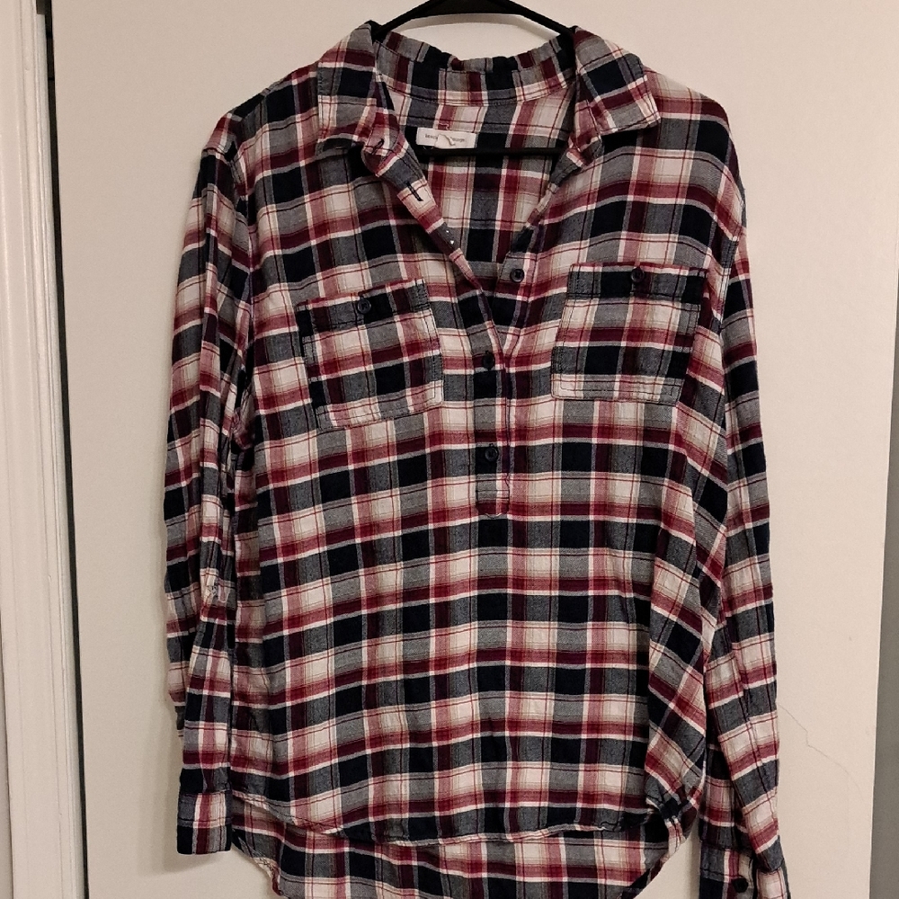 Beachlunchlounge Red and Black Plaid Shirt